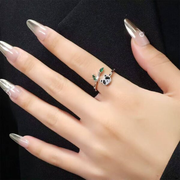 Каблучка жіноча "Панда-бамбук" срібна (10462)