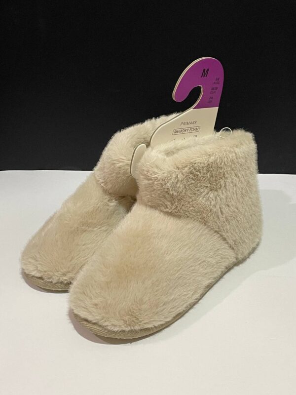 Тапочки-чобітки жіночі Primark плюшеві (устілка меморі) антиковзання беж