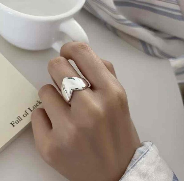 Каблучка жіноча "Серце" срібна (7382)