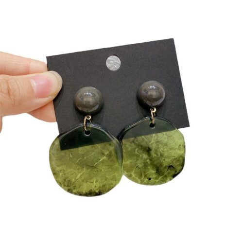 Сережки акрилові круглі зелені з хакі (8279)