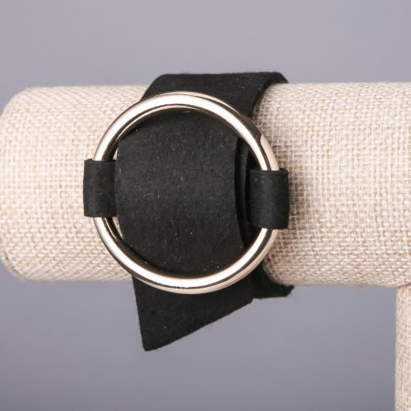 Браслет фетровий "Пряжка" червоний/чорний