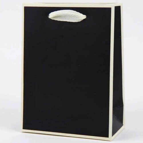 cd398d20-6a60-491d-ad9f-5b118e28085a.jpg Пакет подарунковий “S” (20*15*6 см) однотонний чорний