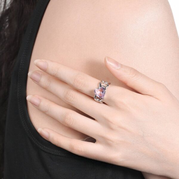 Каблучка жіноча "Серце" білий/рожевий камінець срібна (10567)