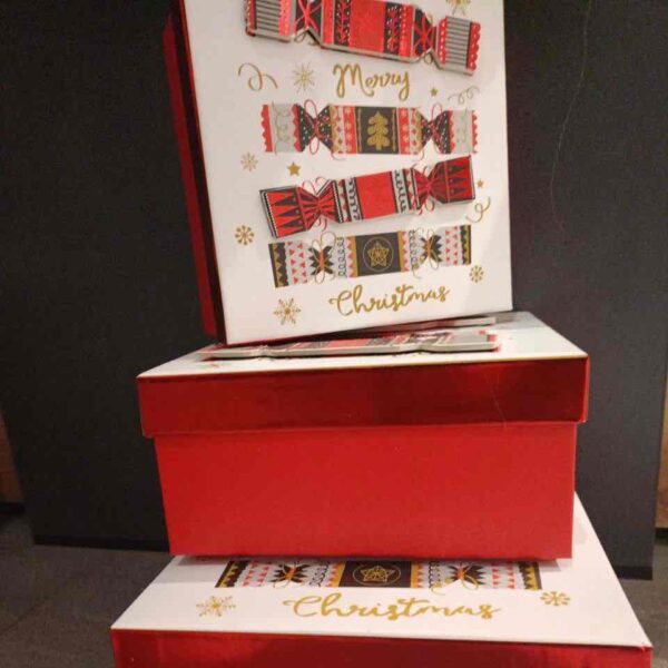 Коробка подарункова Новорічна "Цукерки" (17,5*17,5*8 см)