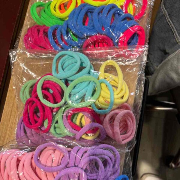 Гумка для волосся з мікрофібри середня 3-4 см 1 шт