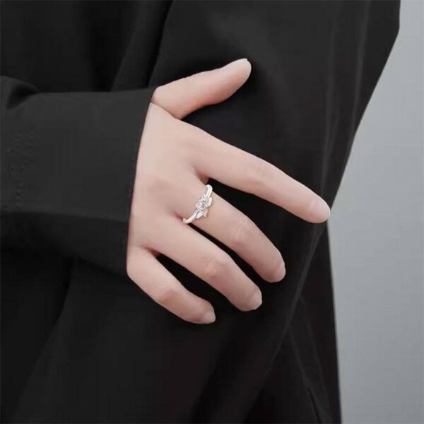 Каблучка жіноча "Лотос" срібна (10444)