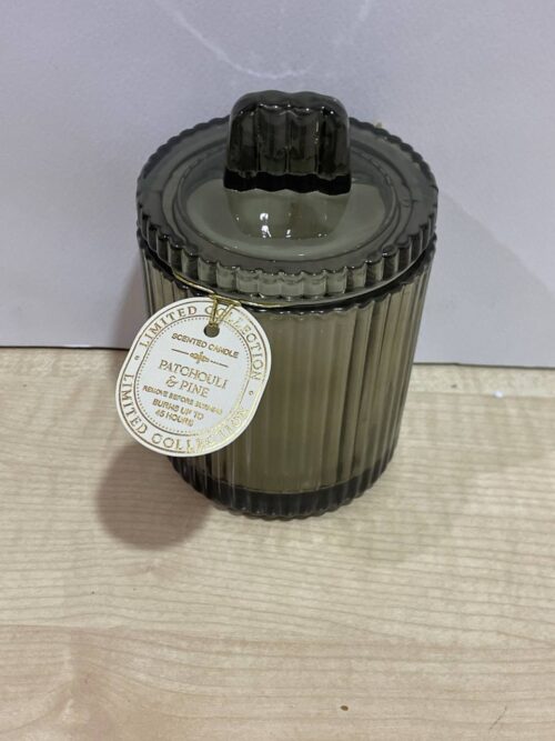 Ароматична свічка у рельєфному склі з кришкою "Patchouli & Pine" Primark 45 годин