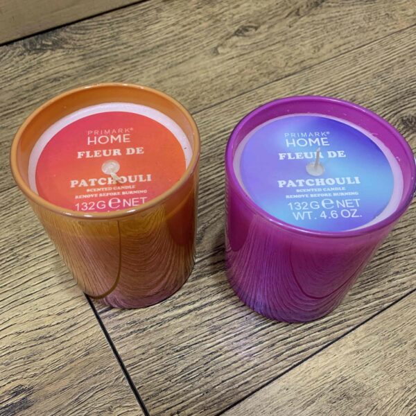 Ароматична свічка у кольоровому склі Primark 132g