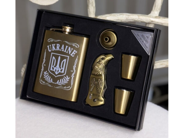 Набір чоловічий подарунковий "UKRAINE" Фляга/рюмки/складний ніж (23*17,5*4 см)