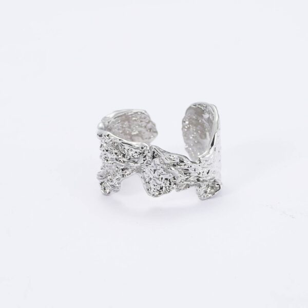 Каблучка жіноча геометрична абстрактна рвана срібна (10607)