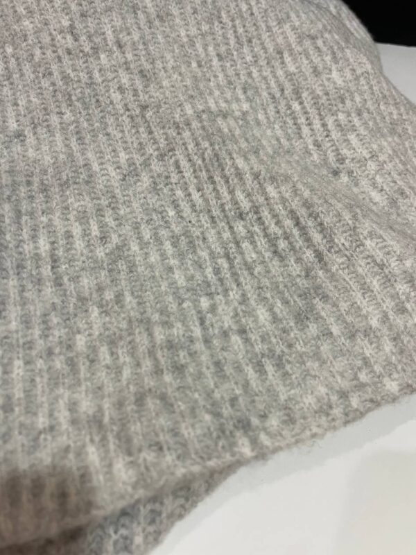 0b09b14b-86fc-4cd5-ba4e-8159f7c361cf.jpg Шарф осінь/зима в рубчик The Edit Primark (шерсть) широкий сірий