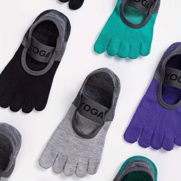 Шкарпетки жіночі для йоги (на кожен палець) мікс кольорів