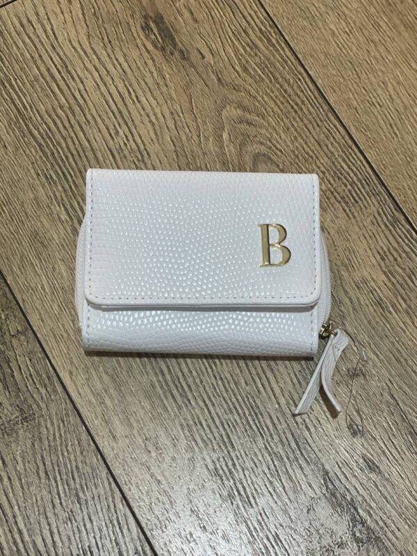 Гаманець Primark "Буква" текстурний білий