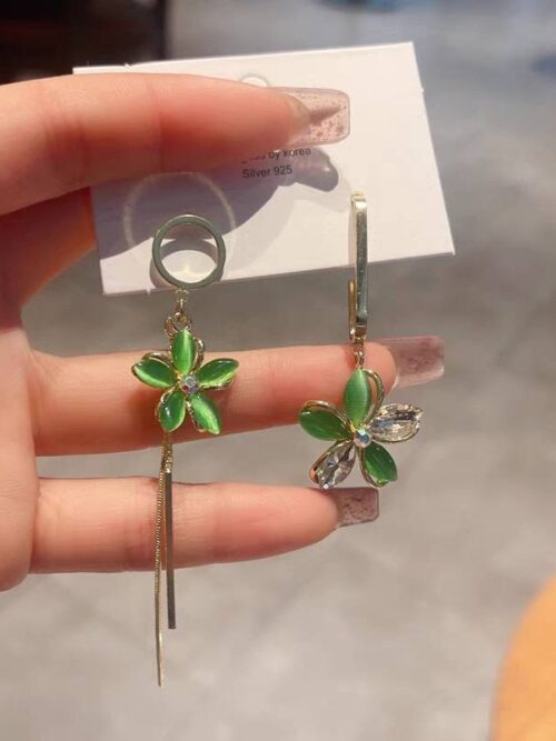 Сережки-моностиль металеві "Квіти" з підвіскою зелені (10242)