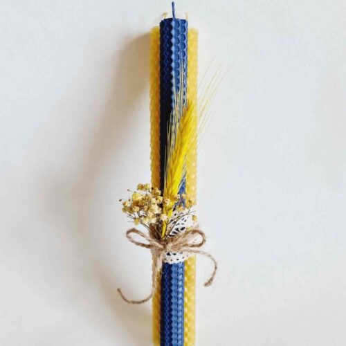 54c3ed78-6da7-4eac-9bbb-9dc422d9af29-1.jpg Набір свічок столових Solodka "Патріотична" (вощина) з декором 25 см 3 шт