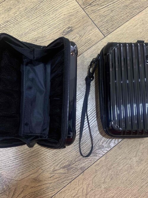 5bbb0a62-b8aa-4460-acbc-9a1bad8c97d7-3.jpg Сумочка-міні дорожня "Валіза" Primark пластикова чорна