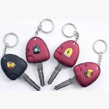 Запальничка-брелок ключ авто Ferrari