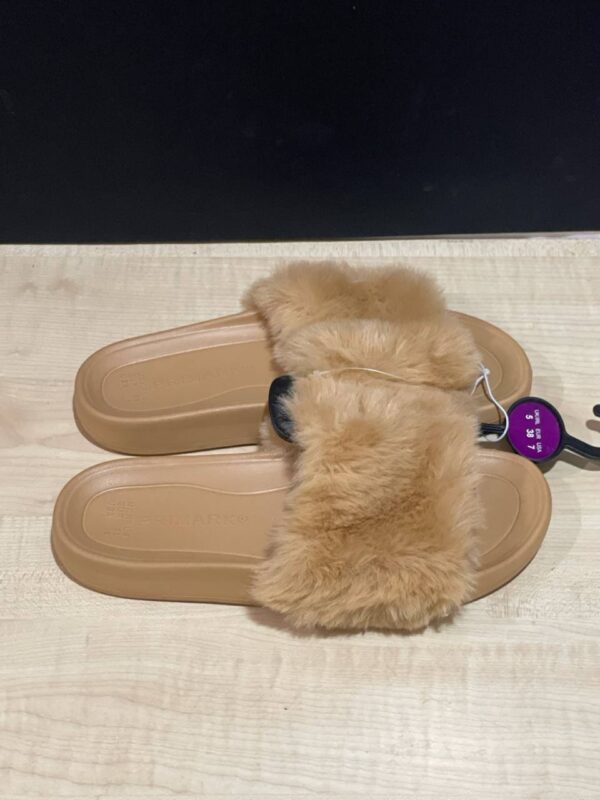 Шльопанці резинові Primark з еко-хутром беж