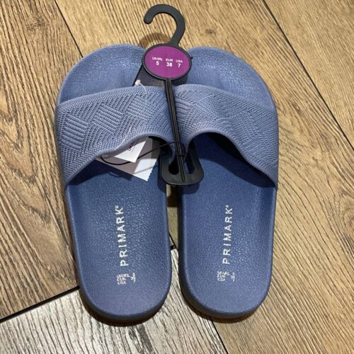 7ce96645-56d4-468d-8b2d-f61b0f7dd99c.jpg Шльопанці жіночі резинові Primark з в'язаним ремінцем сині