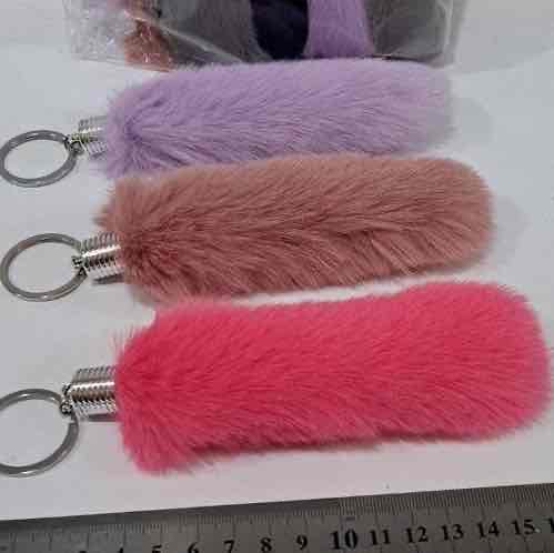 7fc0f353-58cf-4ae0-a19c-3b5b0f372960.jpg Брелок хутряний "Хвостик"
