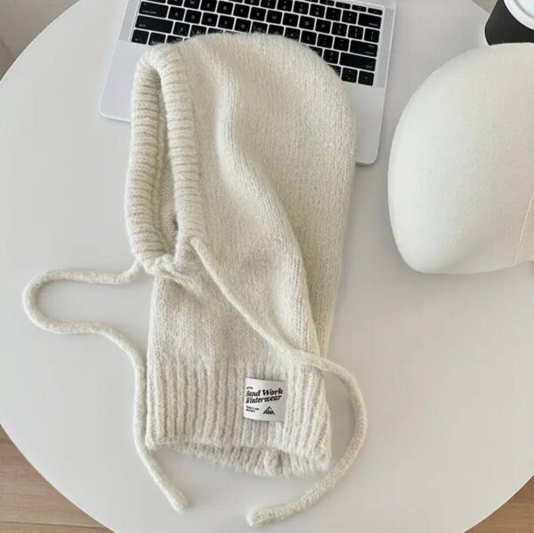 Шапка-балаклава жіноча з регулюванням в'язана біла