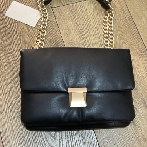 Сумочка Primark дута з ланцюжками та золотою застібкою чорна