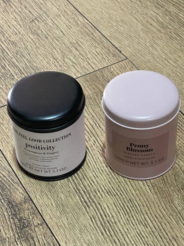 Ароматична свічка Primark жестяна банка з кришкою145 g/ 30 годин