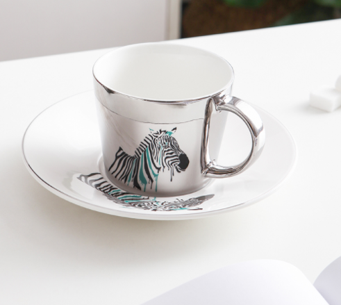 Чашка кавова керамічна дзеркальна з блюдцем "Зебра" 90 мл