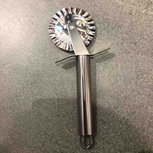 Ніж для піци з нержавіючої сталі одноколісний мереживний