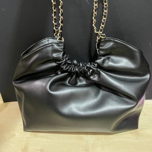 Сумочка Primark велика м'яка збірна з ланцюжком чорна