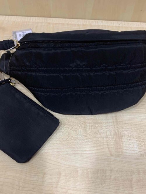 36a9aea7-bce0-403c-ab8e-e50b93f75dec.jpg Сумочка-Бананка Primark з гаманцем нейлонова стьобана чорна