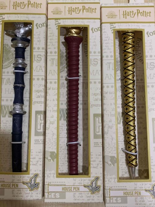 447a7b0d-bf47-4354-868d-368df554c117.jpg Ручка Primark "Harry Potter/Гаррі Поттер" House Pen золота/чорна/бордо