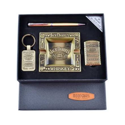 7818cb9a-859a-4b88-beaa-048c87d15801.jpg Набір чоловічий подарунковий 3 в 1 Moongrass Jack Daniels Попільничка/Запальничка/Брелок золотий