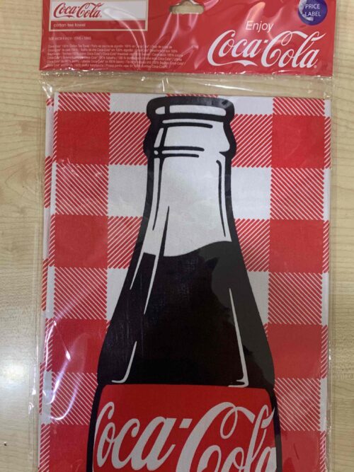 85b17290-f7ba-4b59-a0ce-c871b8384073.jpg Килимок сервірувальний "Coca Cola" Primark котоновий 69*41 см