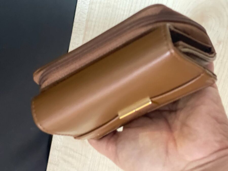 Гаманець компактний Primark з золотою застібкою коричневий