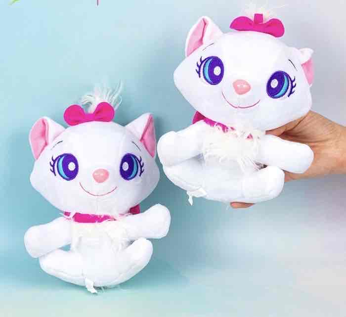 М'яка іграшка "Мері" 20 см