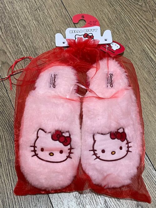 e387f317-6a60-4177-b5ec-f1cc203659ec.jpg Тапочки-сабо жіночі "Hello Kitty" Primark у мішечку білі пухнасті